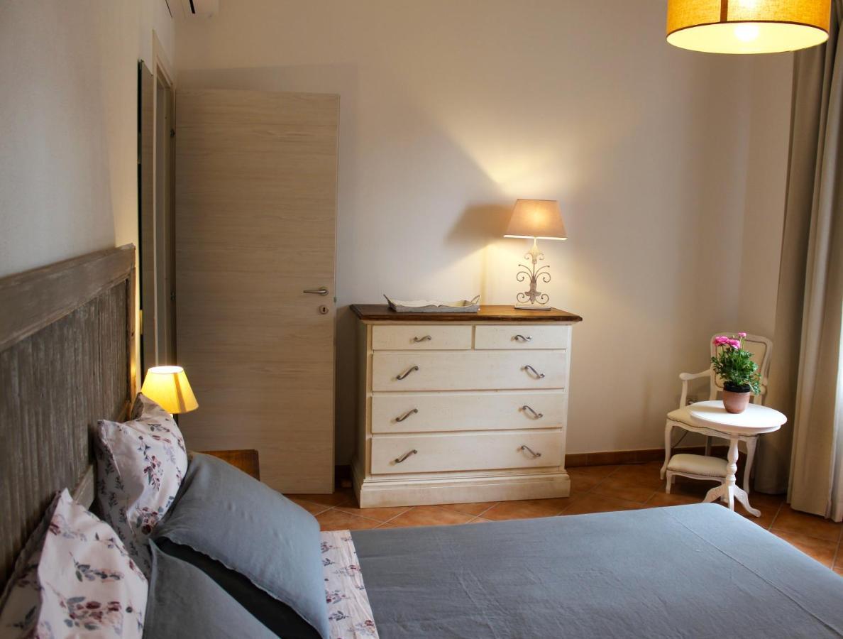 Agriturismo Il Broletto スヴェレート エクステリア 写真