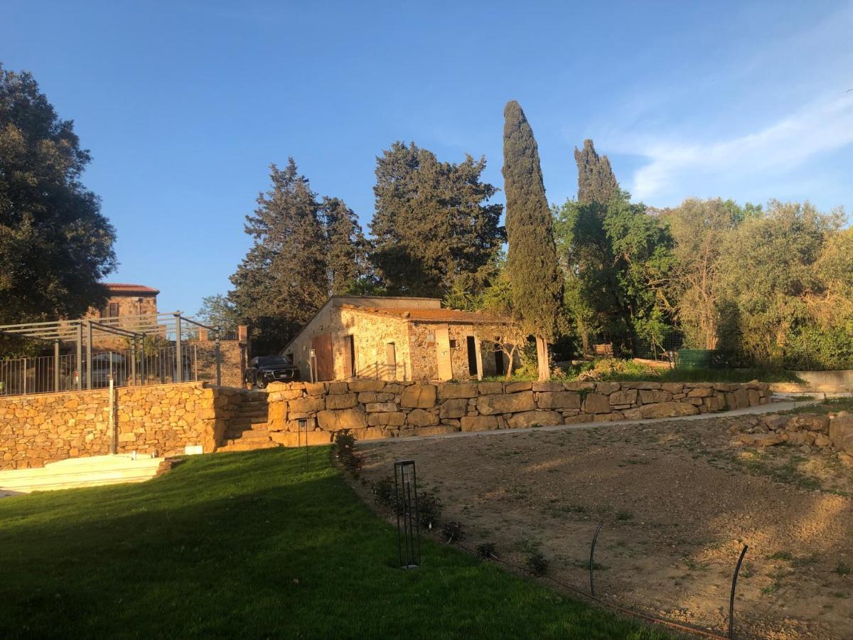 Agriturismo Il Broletto スヴェレート エクステリア 写真
